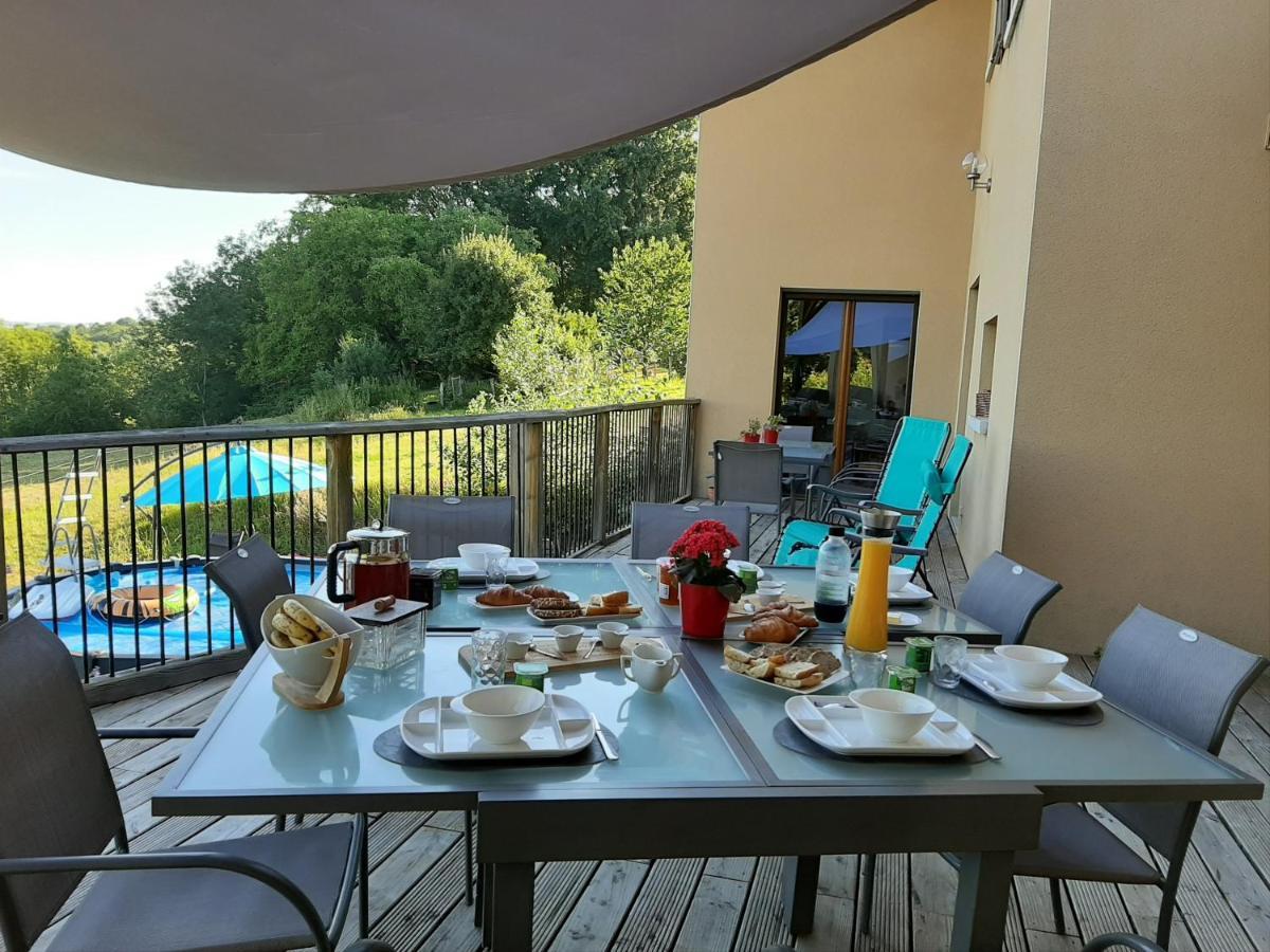 Le Grand Noyer Bed & Breakfast Ambronay Exterior photo
