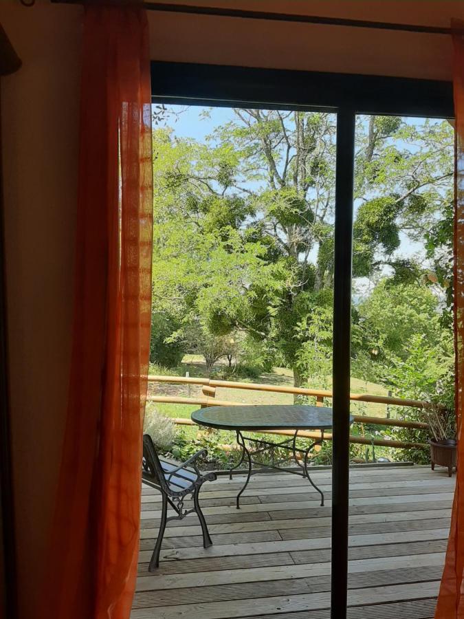 Le Grand Noyer Bed & Breakfast Ambronay Exterior photo