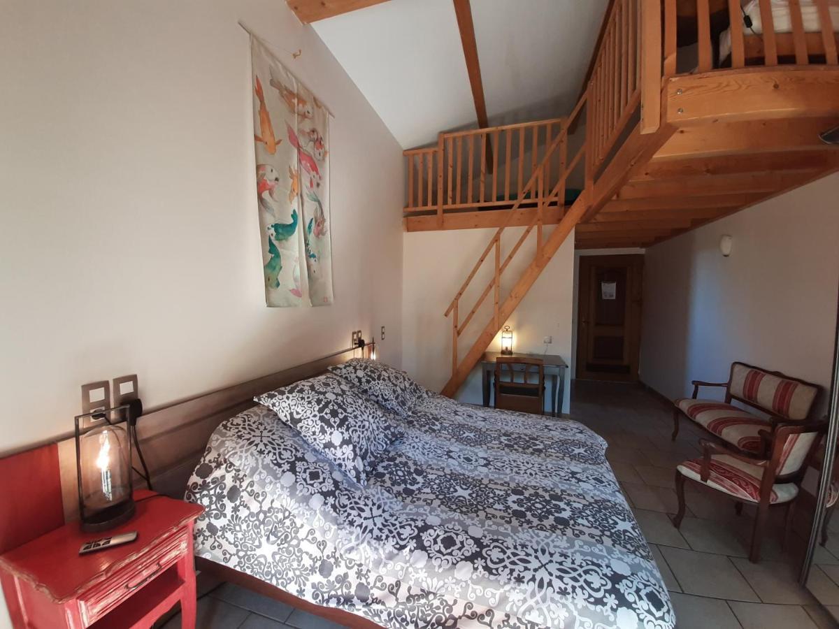 Le Grand Noyer Bed & Breakfast Ambronay Exterior photo