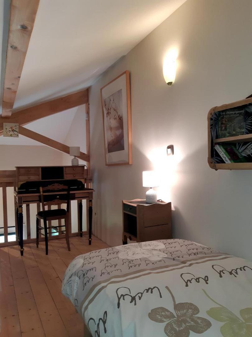Le Grand Noyer Bed & Breakfast Ambronay Exterior photo