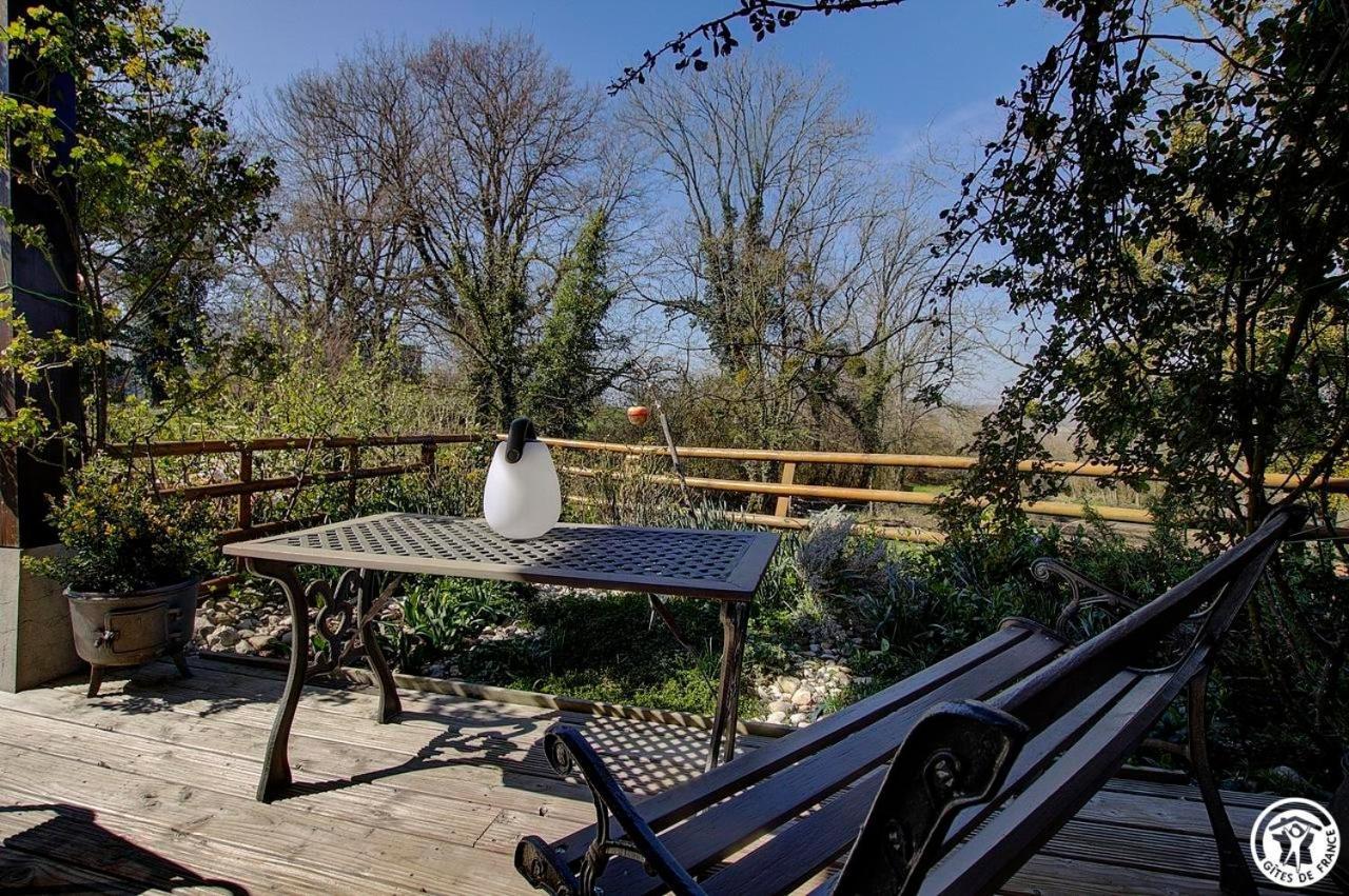 Le Grand Noyer Bed & Breakfast Ambronay Exterior photo