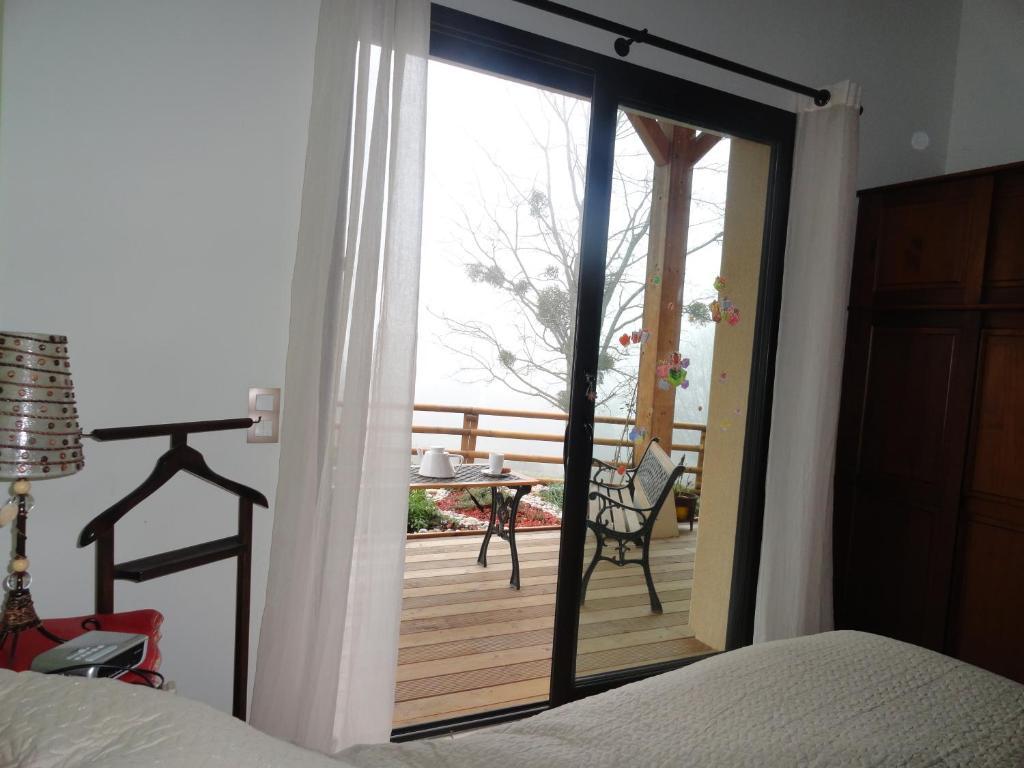 Le Grand Noyer Bed & Breakfast Ambronay Room photo